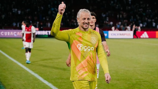 Adu Penalti Sampai 34 Kali Selama 25 Menit, Ajax Menang